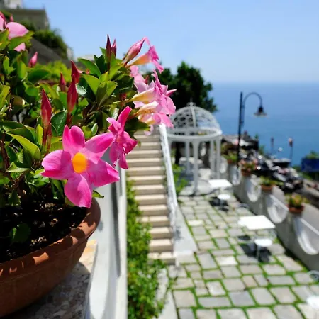 Bed & Breakfast Guarracino 2*