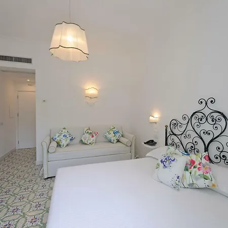 Guarracino Oda ve Kahvaltı