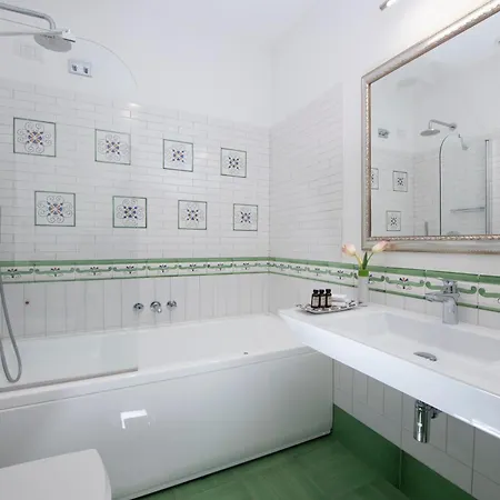 Guarracino 3* أمالفي